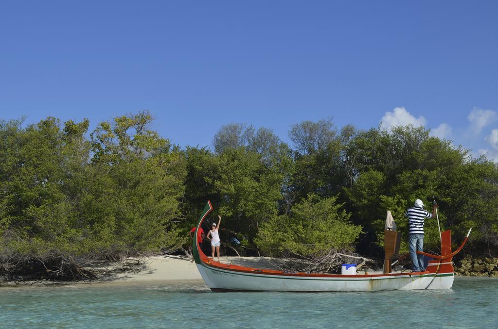 Maldives Seashine Hotell Huraa Eksteriør bilde